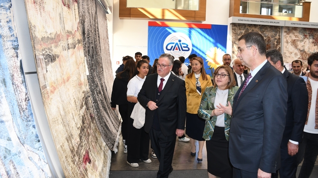 Gaziantep'te "10. Makine Halısı Tasarım Yarışması"