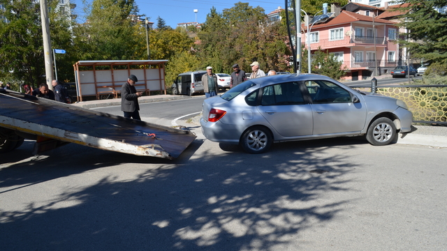 Şabanözü'nde iki otomobilin çarpıştığı kazada 1 kişi yaralandı