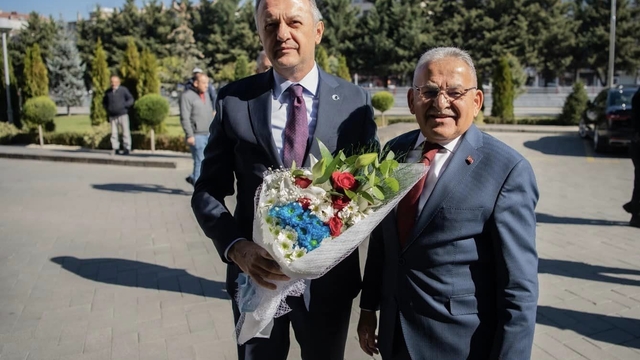 Kültür ve Turizm Bakan Yardımcısı Yazgı'dan Başkan Büyükkılıç'a ziyaret