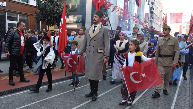 Trabzon'da "Cumhuriyeti Biz Böyle Kazandık" yürüyüşü düzenlendi
