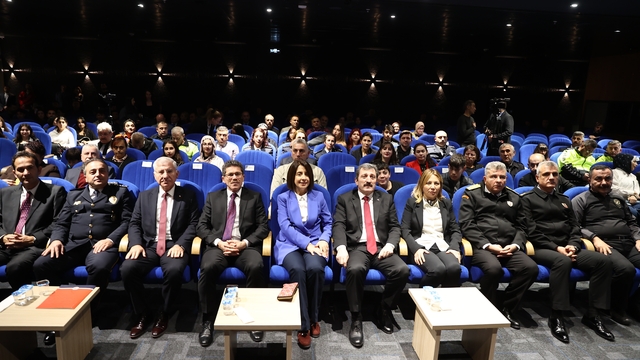 Samsun'da "Milli Egemenlik Zirvesi: Cumhuriyet" konulu konferans düzenlendi
