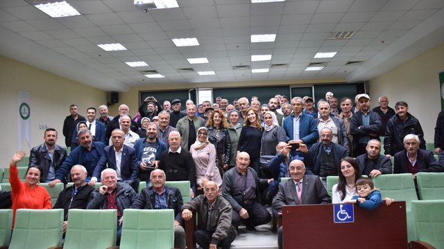 Artvin'de "arıcılık ve arı hastalıkları" konferansı düzenlendi