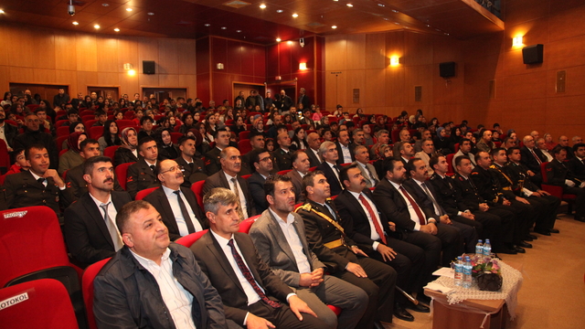 Ahlat'ta 29 Ekim Cumhuriyet Bayramı kutlandı