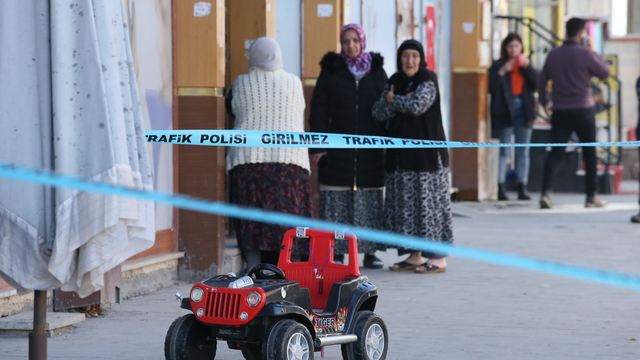 Kars'ta "maganda kurşunu" isabet eden çocuk öldü