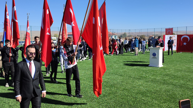 Sarıoğlan ve Özvatan'da 29 Ekim Cumhuriyet Bayramı kutlandı