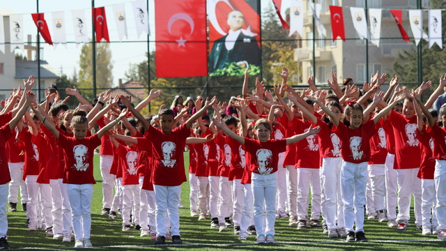 Karamanlı'da 29 Ekim Cumhuriyet Bayramı kutlandı