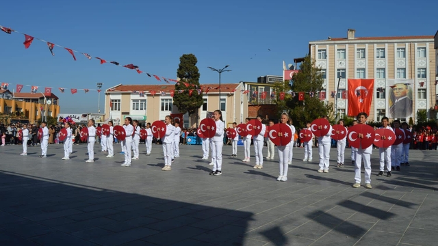 Edirne'nin ilçelerinde 29 Ekim Cumhuriyet Bayramı kutlandı