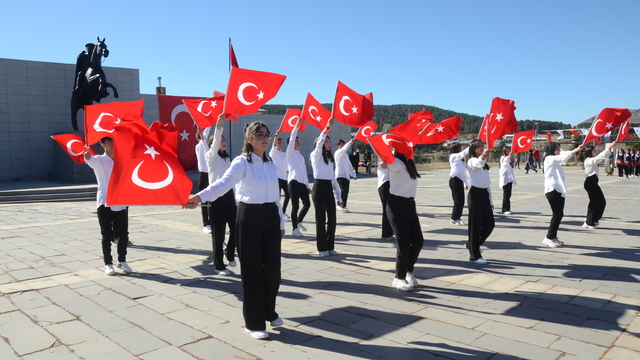 Sarıkamış, Kağızman ve Akyaka'da Cumhuriyet'in 101'inci yılı kutlandı