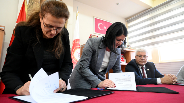 Edirne Belediyesi ile Şehit Aileleri Derneği arasında protokol imzalandı