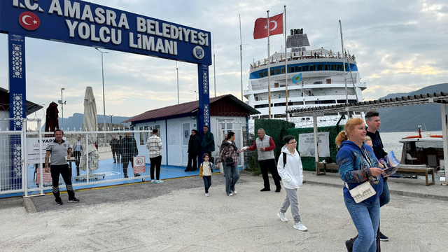 Rusya'dan 1051 kruvaziyer yolcusu Amasra'ya geldi