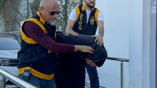 Adana'da boşanma aşamasındaki eşini kaçırmaya çalışan zanlı tutuklandı