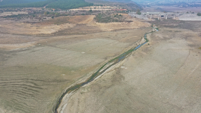 Balıkesir'in içme suyu ihtiyacını karşılayan baraj kuraklık ikazı veriyor