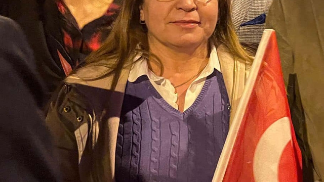 TBMM Başkanvekili Karaca, fener alayında düşüp, hastanelik oldu