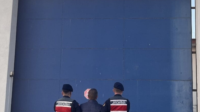 Antalya'da ambulansa yol vermeyen sürücü tutuklandı