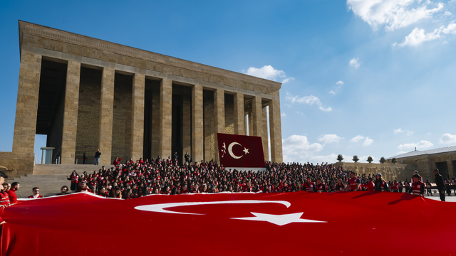 Türk Kızılaydan Anıtkabir'e ziyaret