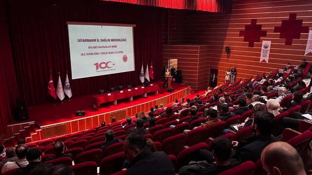 Diyarbakır'da "Aile Hekimleri Klinisyen Buluşması" etkinliği düzenlendi
