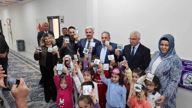 Talas Belediyesi öğrencilere "sıfır atık eğitim seti" dağıttı