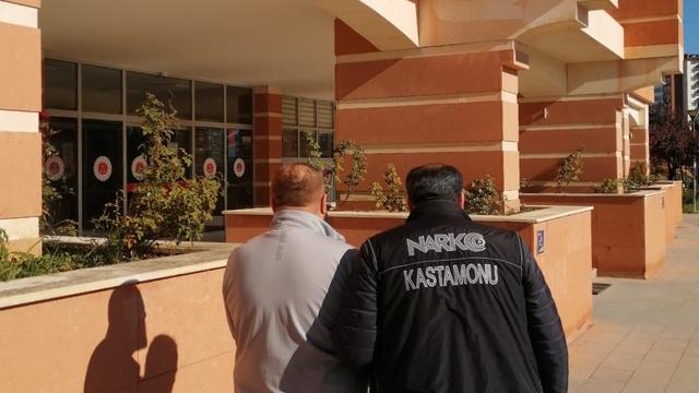 Kastamonu'da 2 firari hükümlü yakalandı