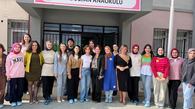 KOÜ'lü öğretmen adayları anaokulu öğrencileriyle atölye etkinliği yaptı