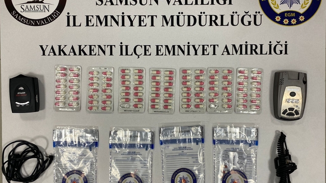 Yakakent'te uyuşturucu ile radar tespit cihazı ele geçirildi