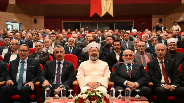 Diyanet İşleri Başkanı Erbaş "Kendi Gök Kubbemiz Balkan Alimleri Buluşması"nda konuştu: