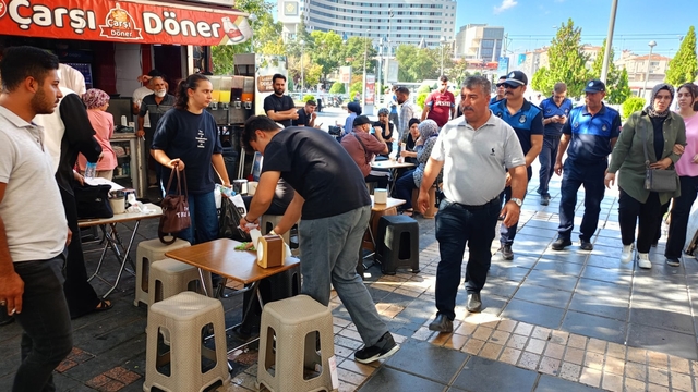 Büyükşehir zabıta, vatandaşların 1300 talebini yerine getirdi