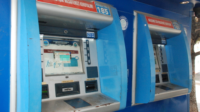 Eskişehir'de su yükleme noktalarındaki arızaya vatandaşlardan tepki