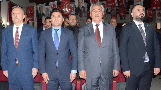 MHP'li Yurdakul Kars'ta "Bir ve Birlikte Hilal'e Doğru Türkiye Toplantıları"nda konuştu: