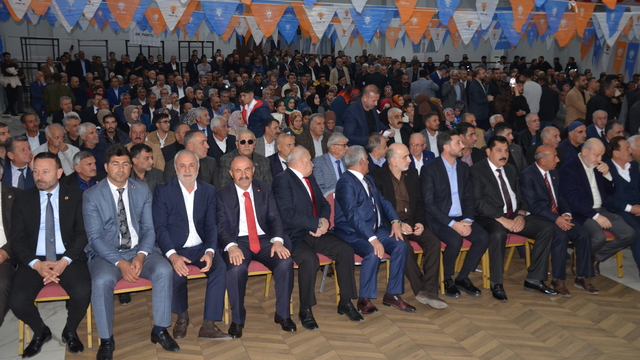 AK Parti Muş Merkez İlçe Başkanlığına Erdal Şentürk seçildi