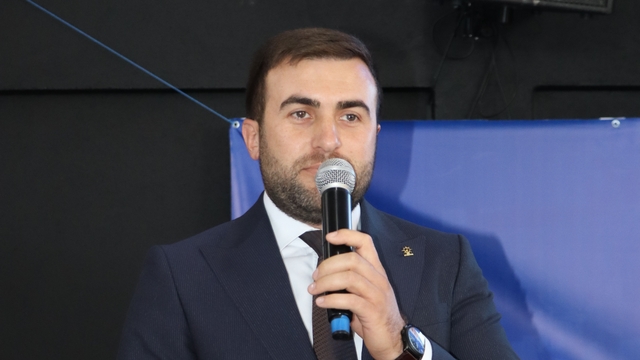AK Parti Söğütlü İlçe Başkanlığı'na Dirhemci yeniden seçildi