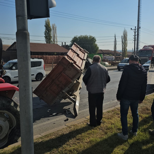 Çorum'da kurtarıcı ile traktörün çarpışması sonucu 1 kişi yaralandı