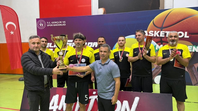 Kamu Spor Oyunları'nda Kayseri Erkek Voleybol Takımı şampiyon oldu