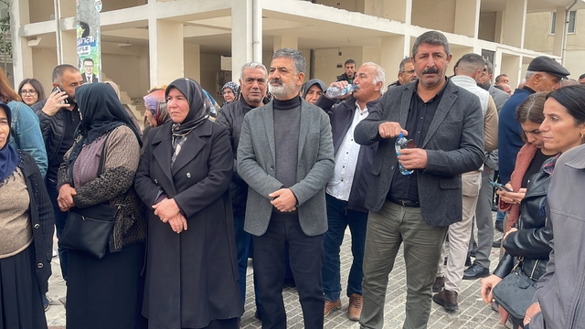 Halfeti Belediyesi'nin giriş ve çıkışları kapatıldı