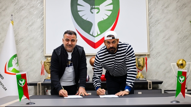 Amed Sportif Faaliyetler, teknik direktör Servet Çetin ile anlaştı