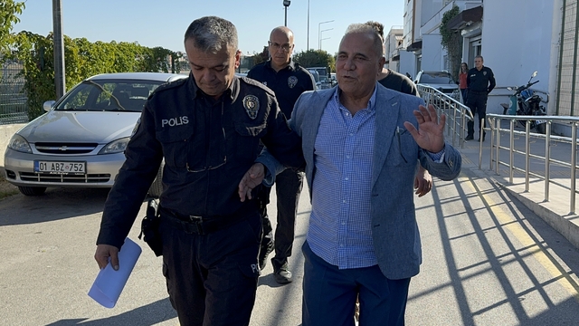 Adana'da dolandırıcılık ve evrakta sahtecilik yaptığı iddiasıyla 1 kişi yakalandı
