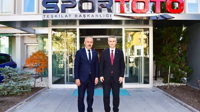 Ağlı'ya halı saha yapılacak
