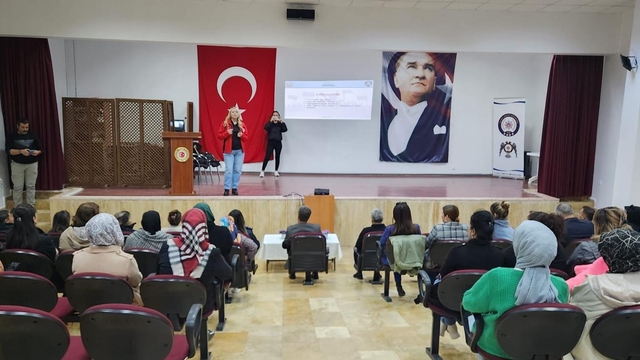 Ağın'da "En İyi Narkotik Polisi Anne Projesi" anlatıldı