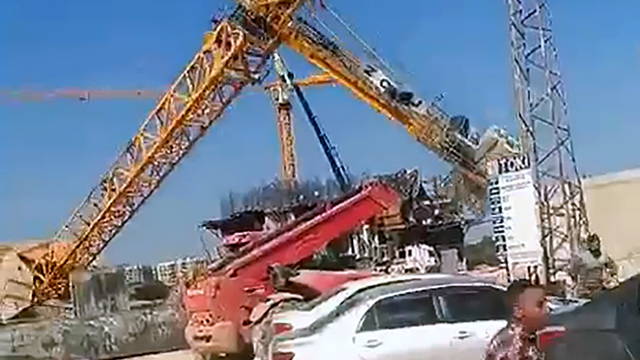 Şantiyede kule vinç devrildi, operatör öldü