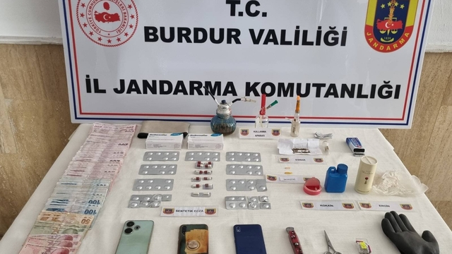 Burdur'da uyuşturucu operasyonlarında 9 zanlı tutuklandı