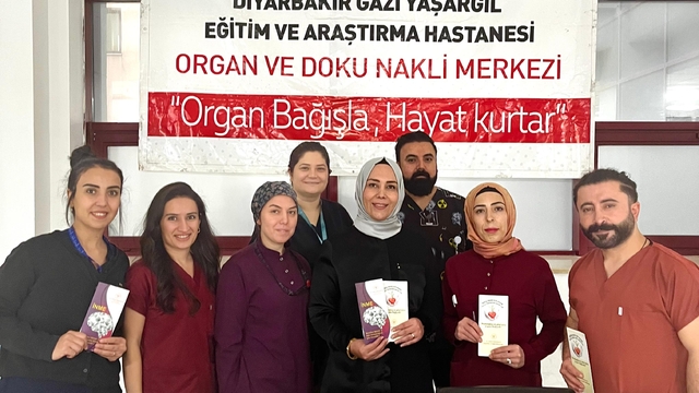 Diyarbakır'da Organ Bağışı Haftası kapsamında bilgilendirme stantları açıldı