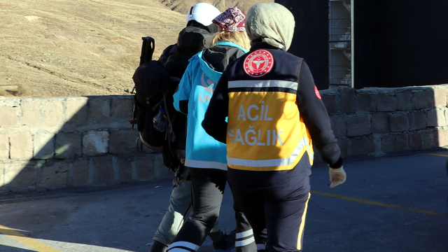 Erciyes Dağı'nda mahsur kalan amatör dağcı kurtarıldı