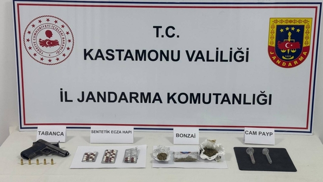 Kastamonu'da uyuşturucu operasyonlarında yakalanan 4 şüpheliden 1'i tutuklandı