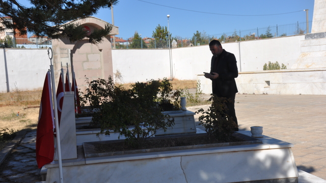 Sivas Şehit Aileleri ve Gaziler Derneği Başkanı Deveci, Şarkışla'da ziyaretlerde bulundu