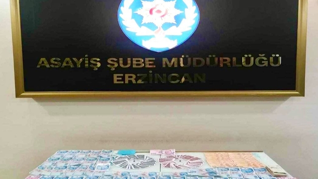 Erzincan'da bir evde kumar oynayan 3 kişiye 19 bin 275 lira ceza kesildi