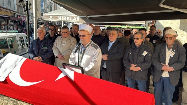 Hayatını kaybeden eski milletvekili Arda, memleketi Kırklareli'nde toprağa verildi