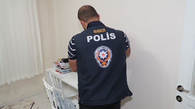 Mersin merkezli 3 ildeki yasa dışı bahis operasyonuna 17 tutuklama