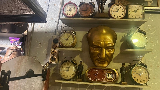 Ulu Önder'i, babasının mirası kahvehanede yaşatmaya devam ediyor