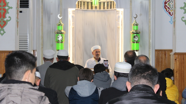 Niğde'de sabah namazı sonrası şehit ve gaziler için dua edildi