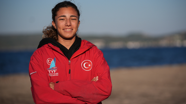 Yelkende genç sporcular, uluslararası yarışmalarda madalya kazanmayı sürdürüyor