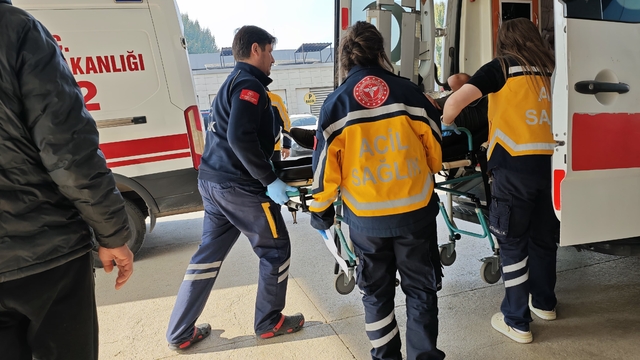 Bursa'da darbedilen bir kişi yaralandı